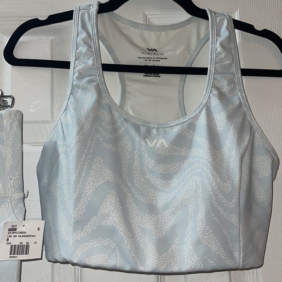 RVCA Workout Set - Picture 5 of 8